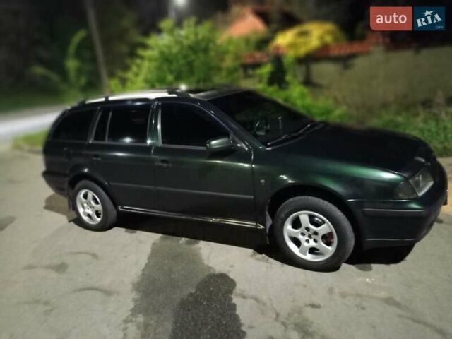 Зелений Шкода Октавія, об'ємом двигуна 1.9 л та пробігом 380 тис. км за 4000 $, фото 8 на Automoto.ua
