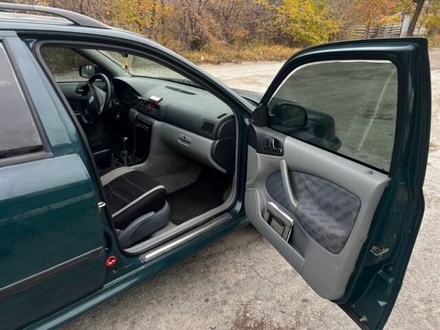 Зеленый Шкода Октавия, объемом двигателя 1.9 л и пробегом 376 тыс. км за 2500 $, фото 4 на Automoto.ua