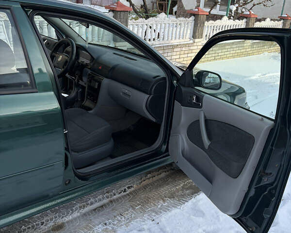 Зелений Шкода Октавія, об'ємом двигуна 1.6 л та пробігом 340 тис. км за 2999 $, фото 27 на Automoto.ua