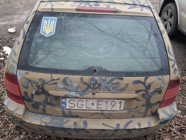 Зеленый Шкода Октавия, объемом двигателя 0 л и пробегом 400 тыс. км за 1100 $, фото 1 на Automoto.ua