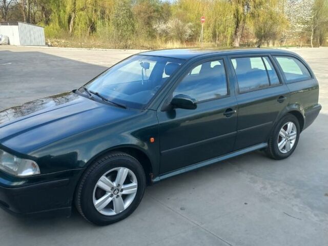 Зелений Шкода Октавія, об'ємом двигуна 1.6 л та пробігом 290 тис. км за 3198 $, фото 7 на Automoto.ua
