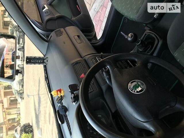 Зелений Шкода Октавія, об'ємом двигуна 1.6 л та пробігом 256 тис. км за 5400 $, фото 22 на Automoto.ua