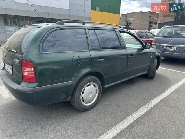 Зелений Шкода Октавія, об'ємом двигуна 1.6 л та пробігом 250 тис. км за 2999 $, фото 6 на Automoto.ua