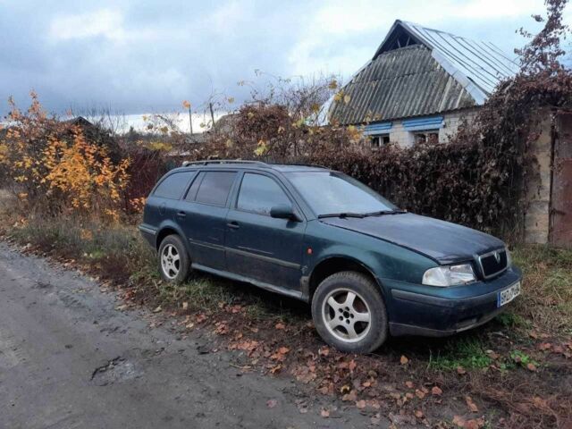 Зеленый Шкода Октавия, объемом двигателя 2 л и пробегом 1 тыс. км за 947 $, фото 1 на Automoto.ua