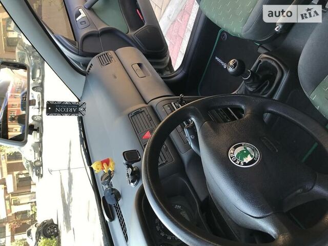 Зелений Шкода Октавія, об'ємом двигуна 1.6 л та пробігом 256 тис. км за 5400 $, фото 21 на Automoto.ua