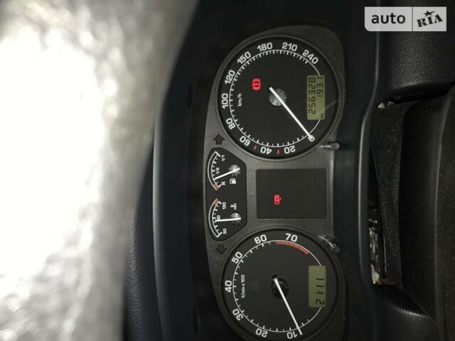 Зелений Шкода Октавія, об'ємом двигуна 1.6 л та пробігом 256 тис. км за 5400 $, фото 3 на Automoto.ua