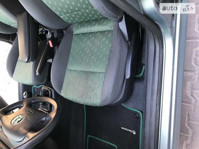 Зелений Шкода Октавія, об'ємом двигуна 1.6 л та пробігом 256 тис. км за 5400 $, фото 19 на Automoto.ua