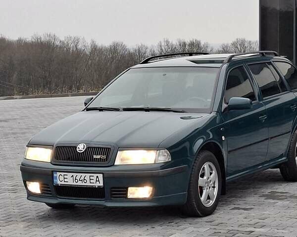 Зелений Шкода Октавія, об'ємом двигуна 2 л та пробігом 250 тис. км за 3800 $, фото 2 на Automoto.ua