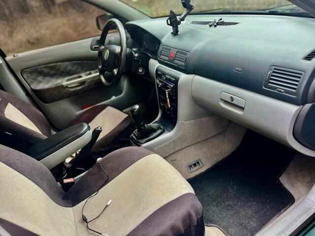 Зелений Шкода Октавія, об'ємом двигуна 1.9 л та пробігом 380 тис. км за 2200 $, фото 10 на Automoto.ua