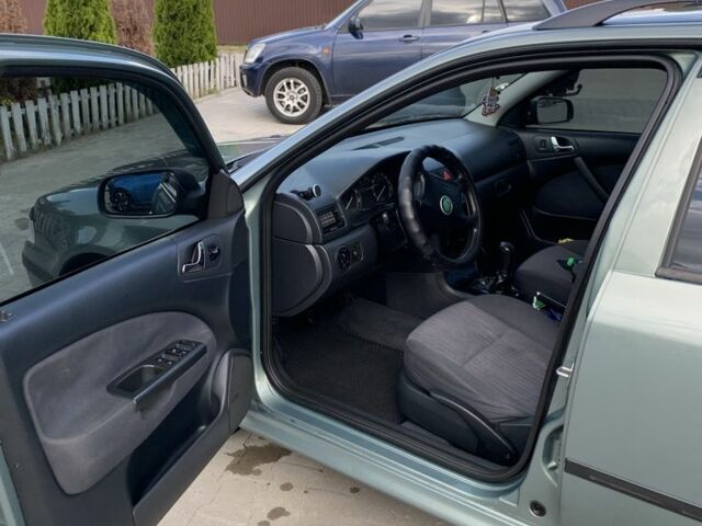 Зелений Шкода Октавія, об'ємом двигуна 2 л та пробігом 345 тис. км за 4700 $, фото 6 на Automoto.ua