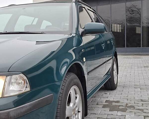 Зелений Шкода Октавія, об'ємом двигуна 2 л та пробігом 250 тис. км за 3800 $, фото 5 на Automoto.ua