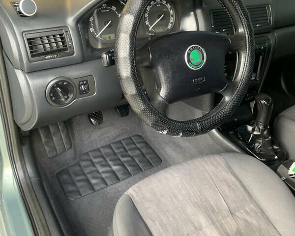 Зелений Шкода Октавія, об'ємом двигуна 1.98 л та пробігом 345 тис. км за 4700 $, фото 10 на Automoto.ua