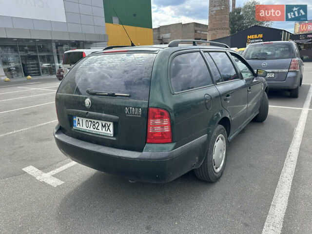 Зелений Шкода Октавія, об'ємом двигуна 1.6 л та пробігом 250 тис. км за 2999 $, фото 9 на Automoto.ua