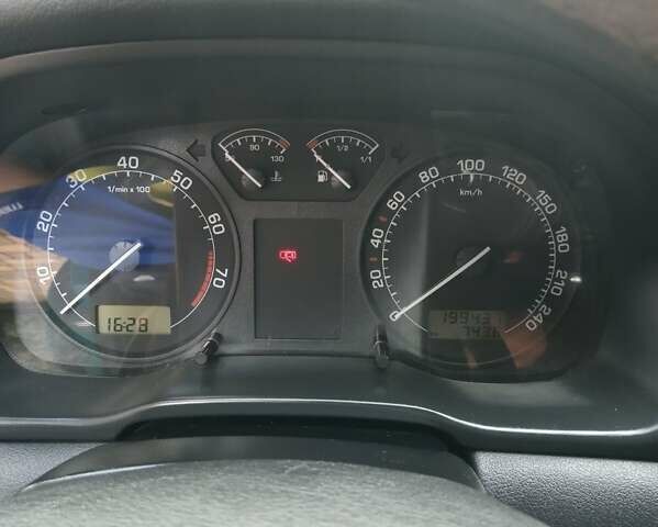 Зеленый Шкода Октавия, объемом двигателя 1.6 л и пробегом 193 тыс. км за 4200 $, фото 6 на Automoto.ua