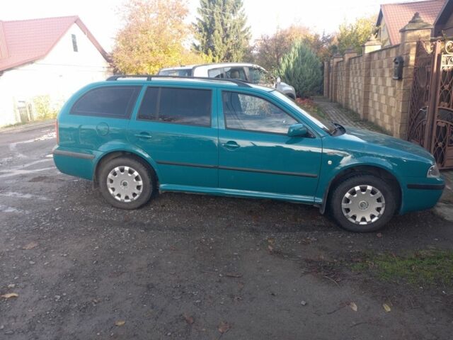 Зеленый Шкода Октавия, объемом двигателя 1.6 л и пробегом 193 тыс. км за 4200 $, фото 13 на Automoto.ua