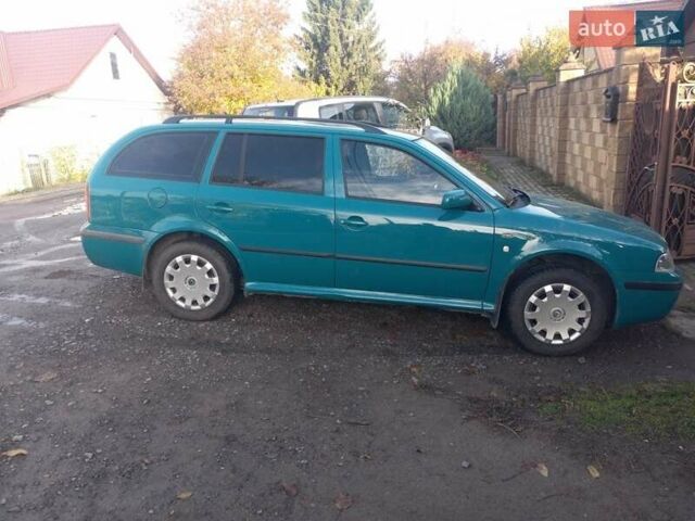 Зеленый Шкода Октавия, объемом двигателя 1.6 л и пробегом 193 тыс. км за 4200 $, фото 12 на Automoto.ua