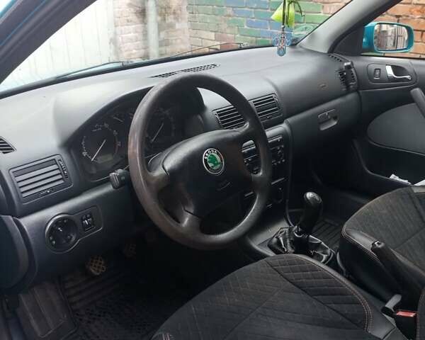 Зелений Шкода Октавія, об'ємом двигуна 0 л та пробігом 195 тис. км за 4000 $, фото 3 на Automoto.ua