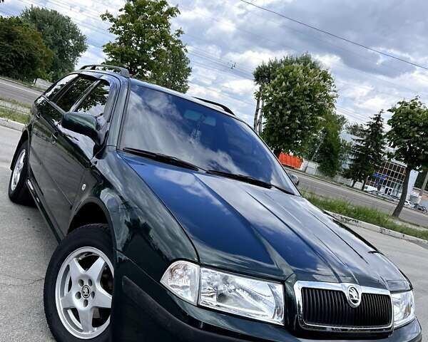 Зеленый Шкода Октавия, объемом двигателя 1.6 л и пробегом 218 тыс. км за 4300 $, фото 1 на Automoto.ua