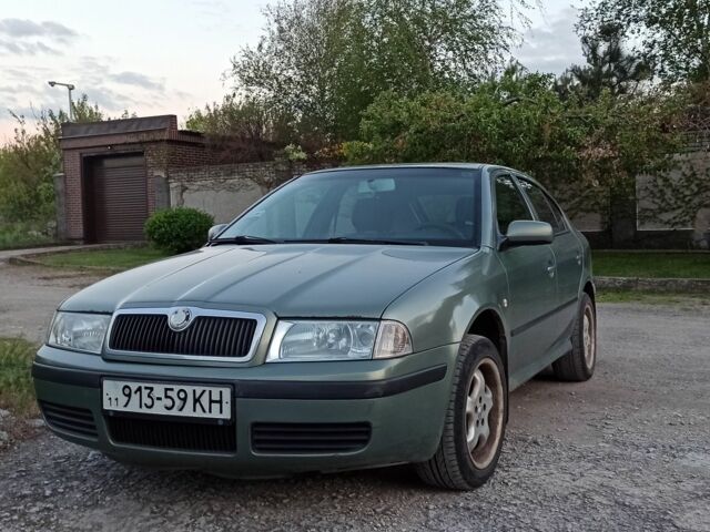 Зелений Шкода Октавія, об'ємом двигуна 2 л та пробігом 500 тис. км за 3500 $, фото 12 на Automoto.ua