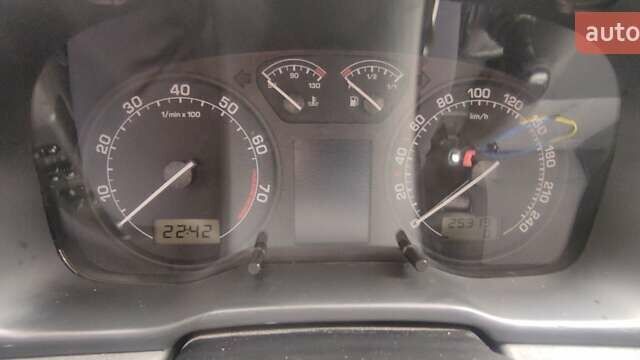 Зеленый Шкода Октавия, объемом двигателя 1.6 л и пробегом 253 тыс. км за 5000 $, фото 26 на Automoto.ua
