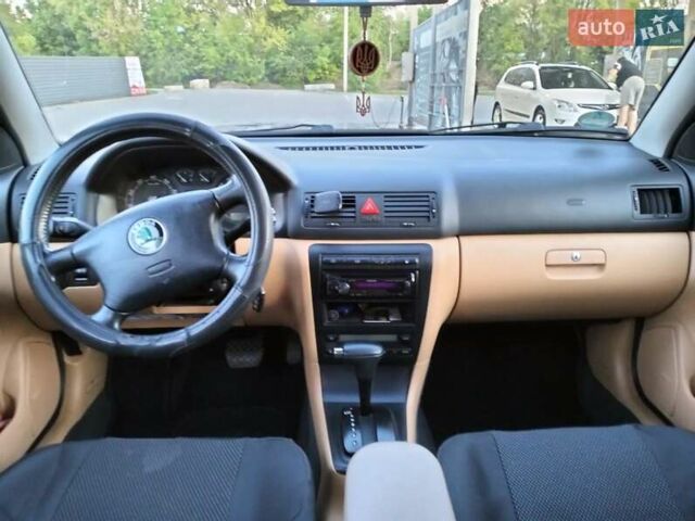 Зеленый Шкода Октавия, объемом двигателя 1.98 л и пробегом 269 тыс. км за 4600 $, фото 2 на Automoto.ua