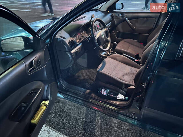 Зеленый Шкода Октавия, объемом двигателя 1.6 л и пробегом 275 тыс. км за 4500 $, фото 12 на Automoto.ua