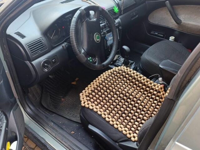 Зеленый Шкода Октавия, объемом двигателя 1.9 л и пробегом 396 тыс. км за 4300 $, фото 6 на Automoto.ua