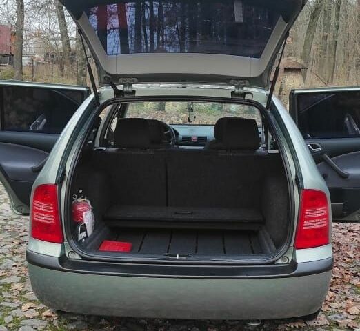 Зеленый Шкода Октавия, объемом двигателя 1.6 л и пробегом 292 тыс. км за 4200 $, фото 10 на Automoto.ua