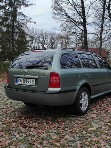 Зеленый Шкода Октавия, объемом двигателя 1.6 л и пробегом 292 тыс. км за 4200 $, фото 3 на Automoto.ua