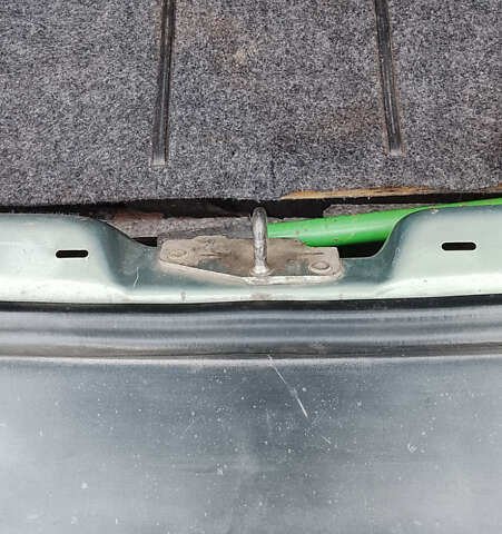 Зеленый Шкода Октавия, объемом двигателя 1.8 л и пробегом 286 тыс. км за 4800 $, фото 13 на Automoto.ua