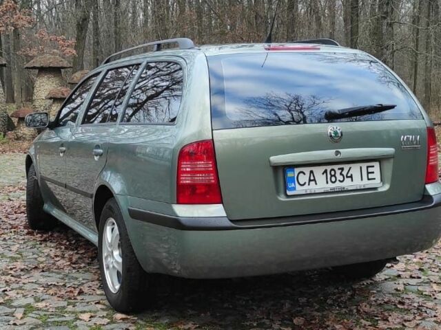 Зеленый Шкода Октавия, объемом двигателя 1.6 л и пробегом 292 тыс. км за 4200 $, фото 2 на Automoto.ua