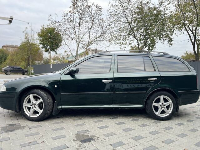 Шкода Октавия 2003 в Шепетовке на Automoto.ua Зеленый Шкода Октавия, объемом двигателя 1.6 л и пробегом 331 тыс. км за 3999 $, фото 3 на Automoto.ua