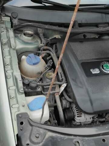 Зеленый Шкода Октавия, объемом двигателя 1.6 л и пробегом 292 тыс. км за 4200 $, фото 13 на Automoto.ua