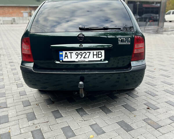 Зеленый Шкода Октавия, объемом двигателя 1.6 л и пробегом 331 тыс. км за 3650 $, фото 4 на Automoto.ua