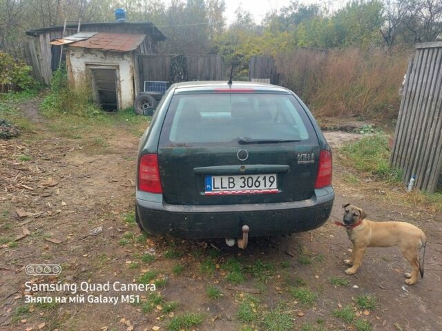Зеленый Шкода Октавия, объемом двигателя 1.9 л и пробегом 288 тыс. км за 2400 $, фото 2 на Automoto.ua