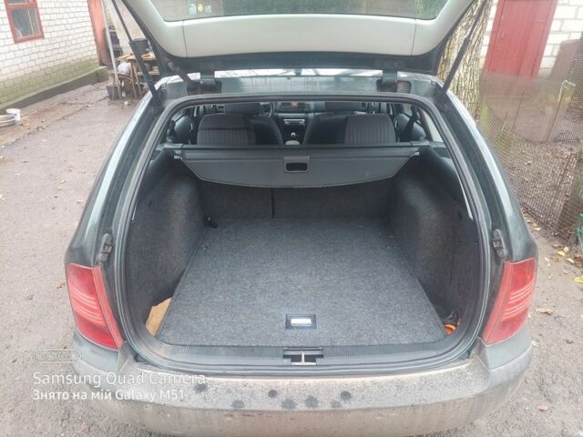 Зеленый Шкода Октавия, объемом двигателя 1.9 л и пробегом 289 тыс. км за 1700 $, фото 3 на Automoto.ua