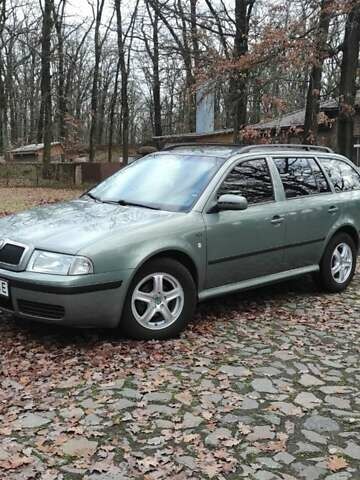 Зеленый Шкода Октавия, объемом двигателя 1.6 л и пробегом 292 тыс. км за 4200 $, фото 6 на Automoto.ua