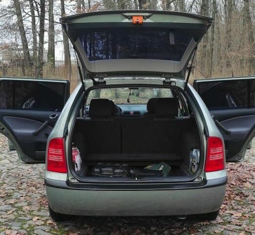 Зеленый Шкода Октавия, объемом двигателя 1.6 л и пробегом 292 тыс. км за 4200 $, фото 19 на Automoto.ua