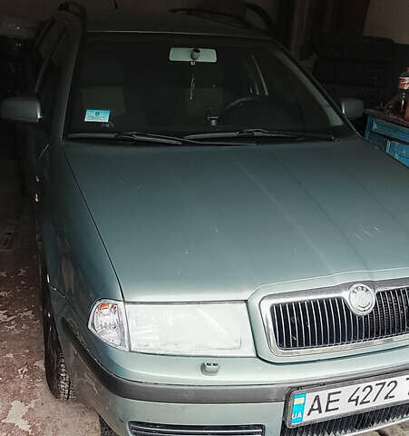 Зеленый Шкода Октавия, объемом двигателя 1.8 л и пробегом 286 тыс. км за 4800 $, фото 1 на Automoto.ua