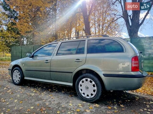 Шкода Октавия 2004 в Тернополе на Automoto.ua Зеленый Шкода Октавия, объемом двигателя 1.6 л и пробегом 232 тыс. км за 4599 $, фото 1 на Automoto.ua
