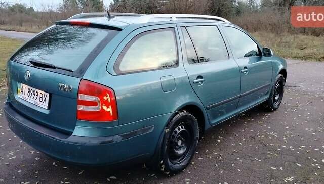 Зеленый Шкода Октавия, объемом двигателя 1.59 л и пробегом 250 тыс. км за 6000 $, фото 5 на Automoto.ua
