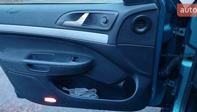 Зеленый Шкода Октавия, объемом двигателя 1.59 л и пробегом 250 тыс. км за 6000 $, фото 18 на Automoto.ua