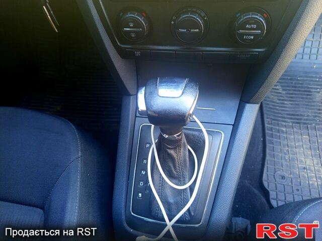 Зелений Шкода Октавія, об'ємом двигуна 1.6 л та пробігом 225 тис. км за 7000 $, фото 7 на Automoto.ua