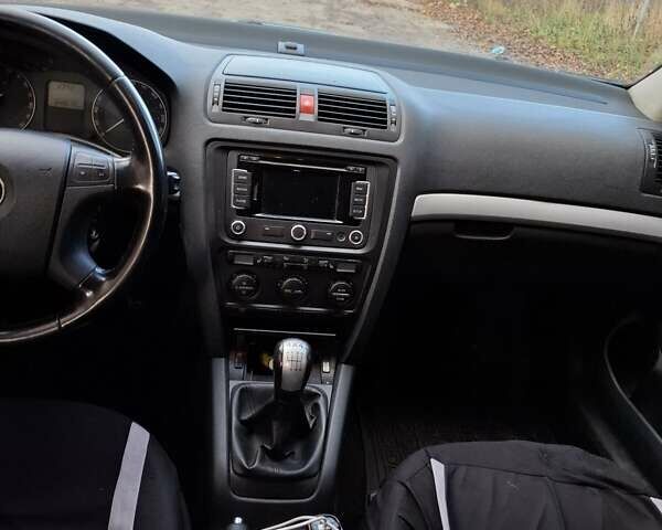 Зеленый Шкода Октавия, объемом двигателя 2 л и пробегом 249 тыс. км за 5999 $, фото 17 на Automoto.ua