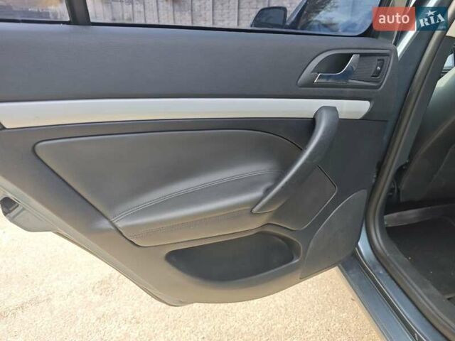 Зелений Шкода Октавія, об'ємом двигуна 1.6 л та пробігом 226 тис. км за 5200 $, фото 13 на Automoto.ua