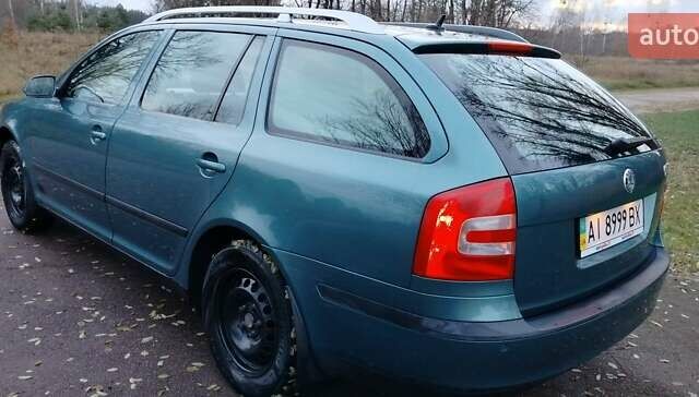 Зеленый Шкода Октавия, объемом двигателя 1.59 л и пробегом 250 тыс. км за 6000 $, фото 3 на Automoto.ua