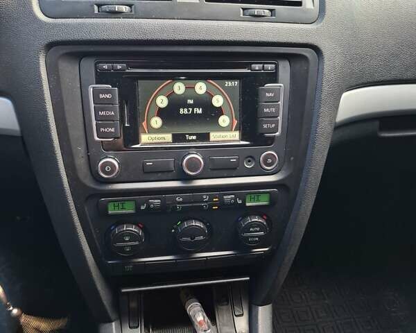 Зеленый Шкода Октавия, объемом двигателя 2 л и пробегом 249 тыс. км за 5999 $, фото 12 на Automoto.ua