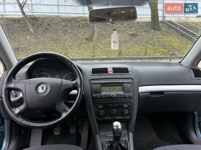 Зелений Шкода Октавія, об'ємом двигуна 1.6 л та пробігом 245 тис. км за 4999 $, фото 20 на Automoto.ua