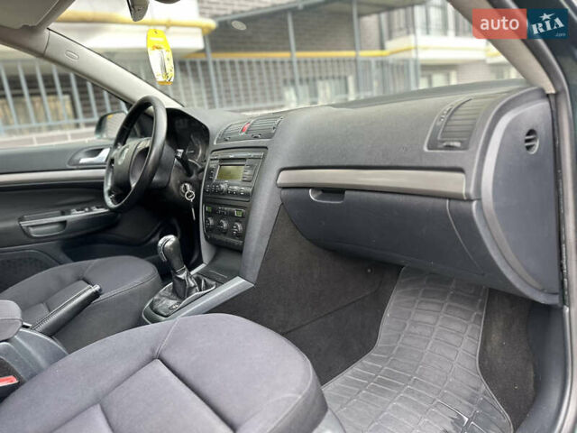 Зеленый Шкода Октавия, объемом двигателя 1.97 л и пробегом 280 тыс. км за 4999 $, фото 37 на Automoto.ua