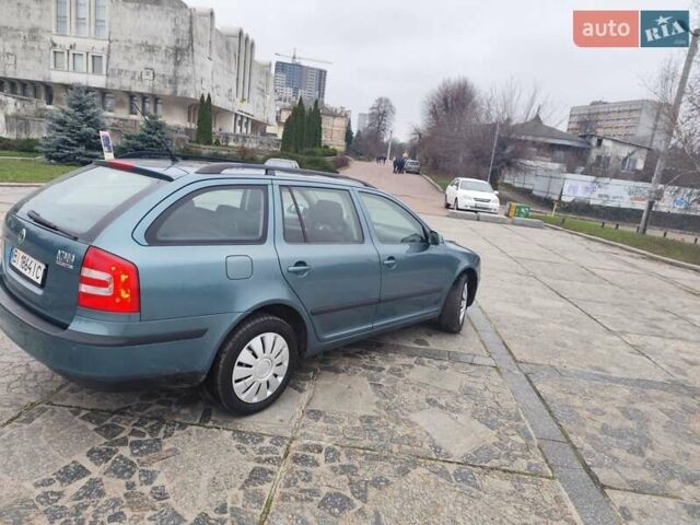 Зелений Шкода Октавія, об'ємом двигуна 1.6 л та пробігом 252 тис. км за 6550 $, фото 6 на Automoto.ua